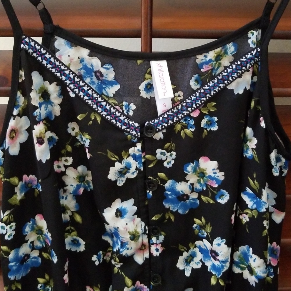 Romper - Picture 2 of 3
